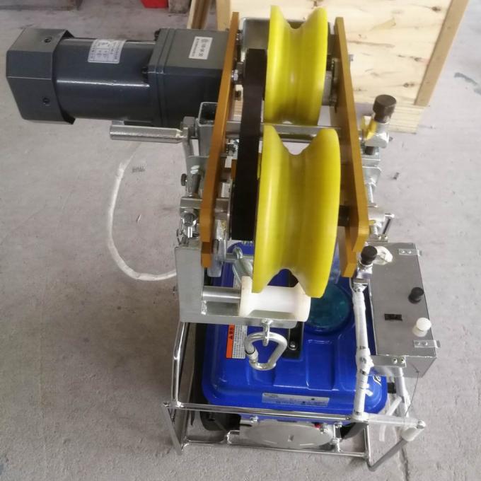 Il cavo a fibre ottiche del motore a benzina foggia la macchina commovente della trazione di auto